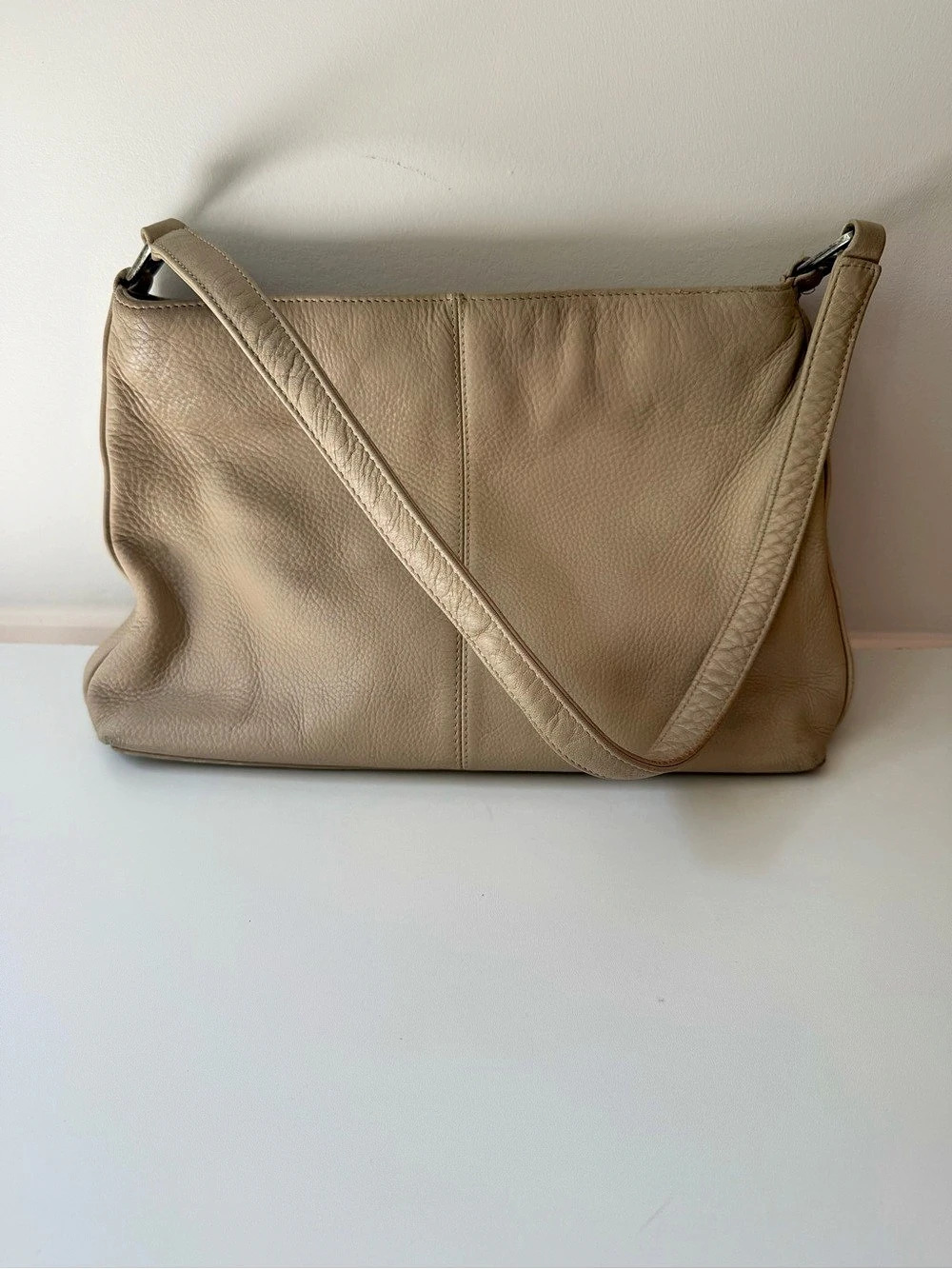 Kenneth Cole Shoulder Bag in Brown Leather